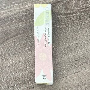 Clinique almost lipstick 💄 pink honey 44